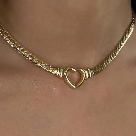 Waterproof heart snake gold plated necklace - Picture 4 of 5